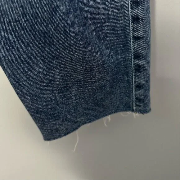 Hollister Ultra High Rise Mom Jeans Blue Denim Pleated Raw Hem W27 Y2K - Picture 8 of 12